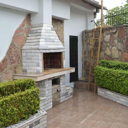 Vila Ss Kekezi Gjirokastër Exterior foto