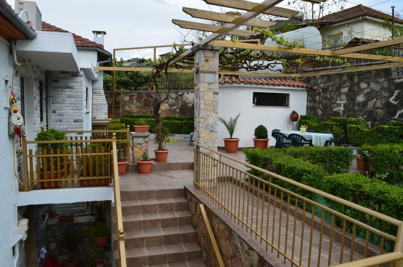 Vila Ss Kekezi Gjirokastër Exterior foto