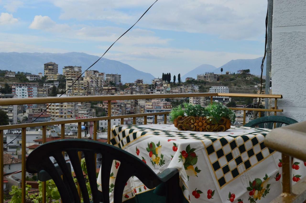 Vila Ss Kekezi Gjirokastër Exterior foto