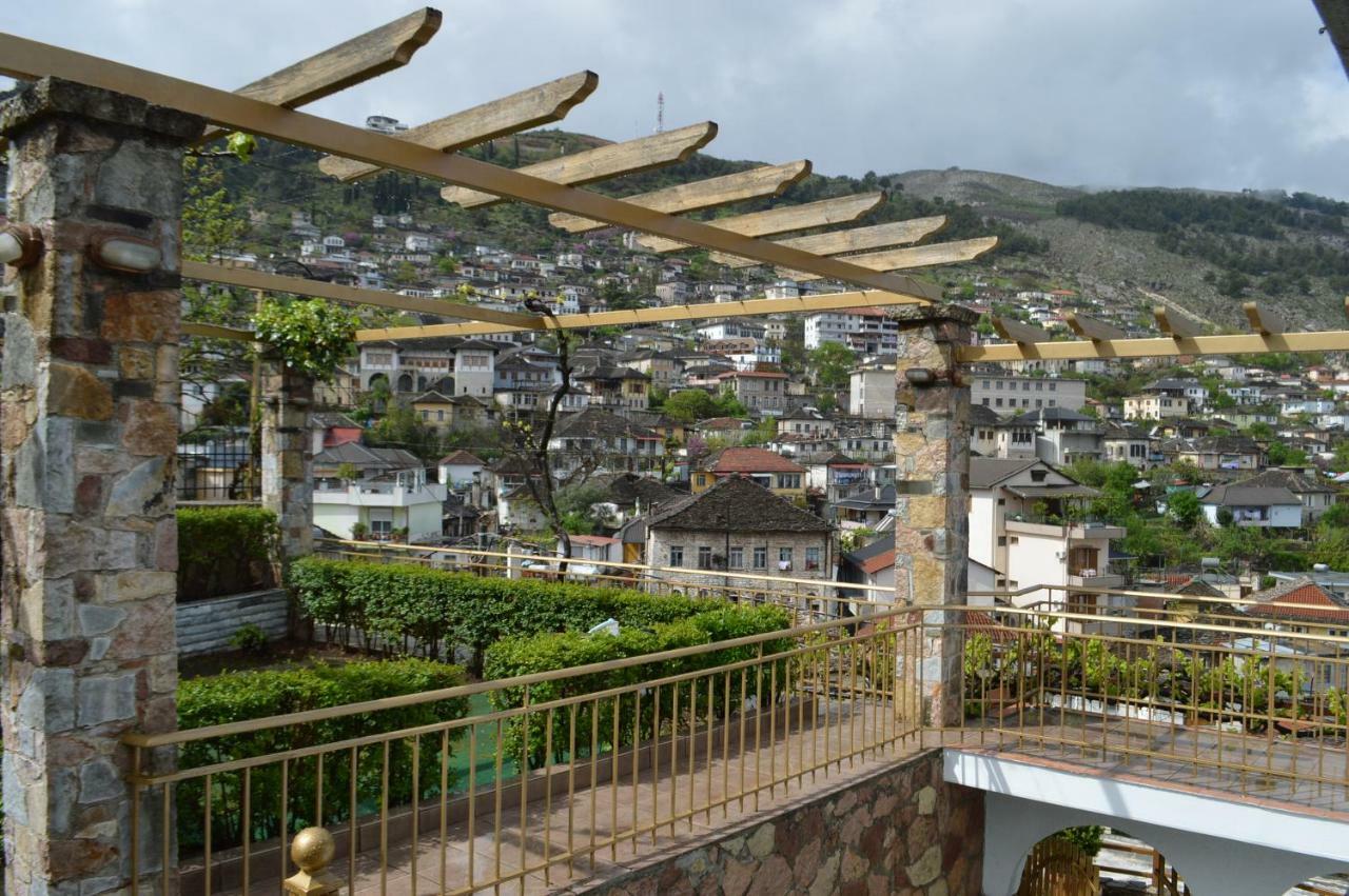 Vila Ss Kekezi Gjirokastër Exterior foto